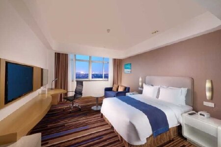 【南通金桥智选假日酒店】地址:崇川区青年西