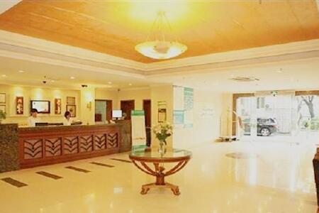 东西湖区体育场旅游攻略2015_ 东西湖区体育